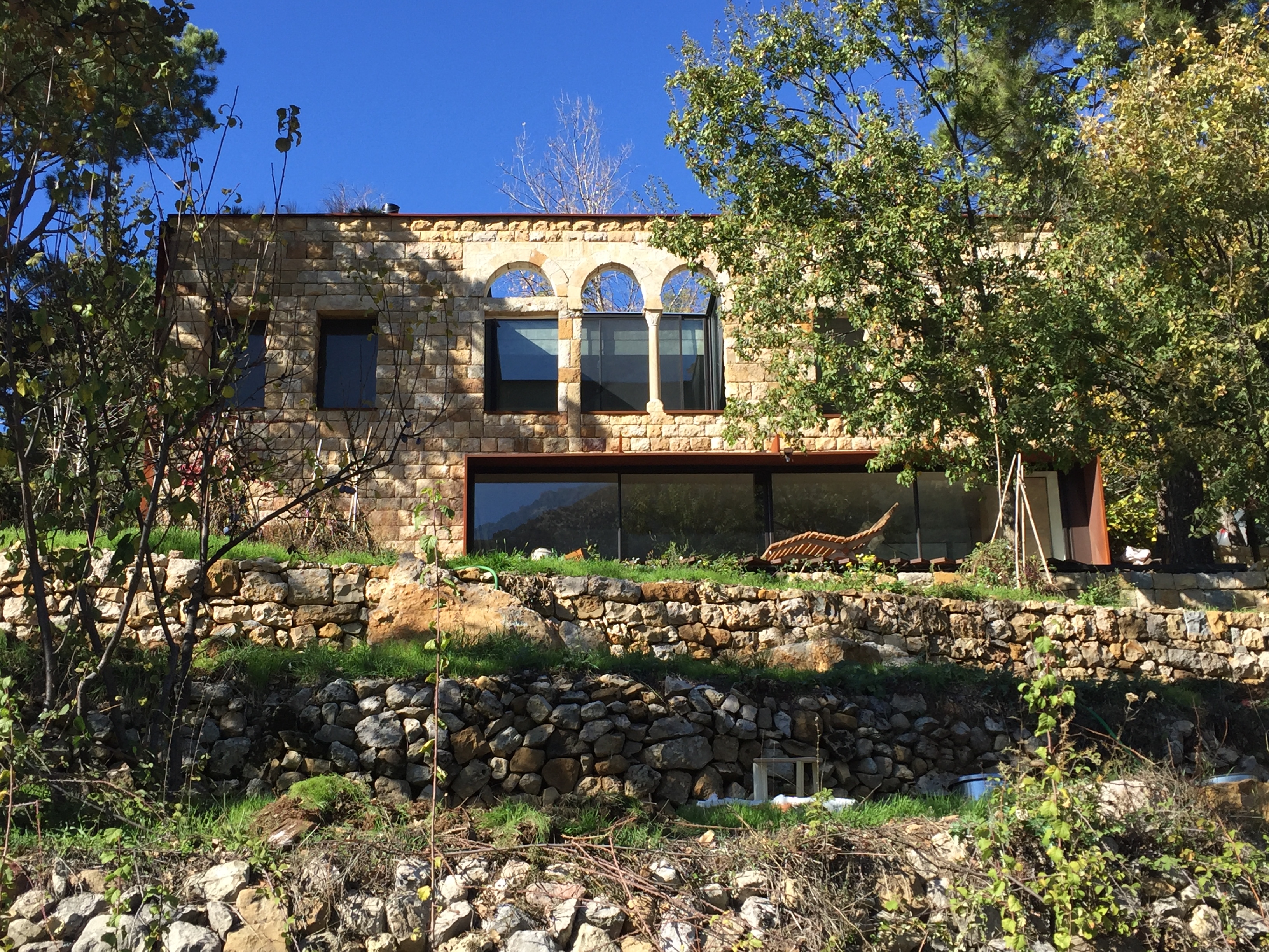 Baskinta Lebanese Mountain House reconstruction